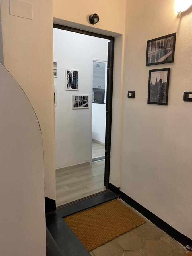Ferienwohnung Acquario Genova La Piazzetta Exterior foto